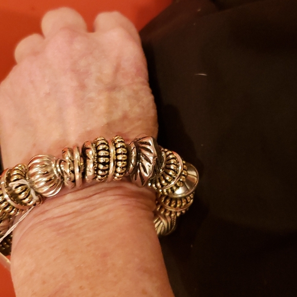 Jewelry - Picture 2 of 2